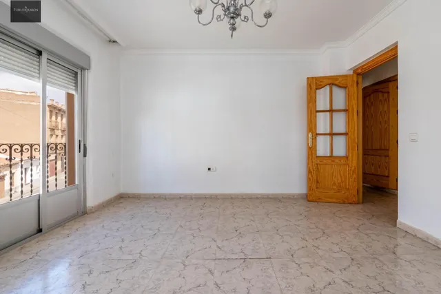 Amplia Casa en Venta en Guadix - Oportunidad de Inversión — 22