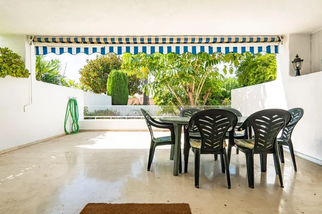 Amplio dúplex en Río Real, Marbella Este, junto a proyectos de alto valor — 41