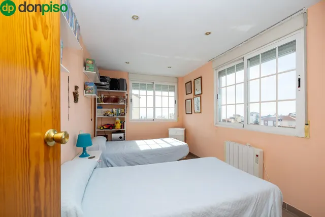✨ ¡Tu nuevo hogar con piscina a solo 15 minutos de Granada! — 23