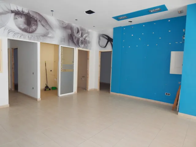 LOCAL COMERCIAL EN PLANTA BAJA CON MUY BUENA UBICACIÓN, EN ONTINYENT — 5