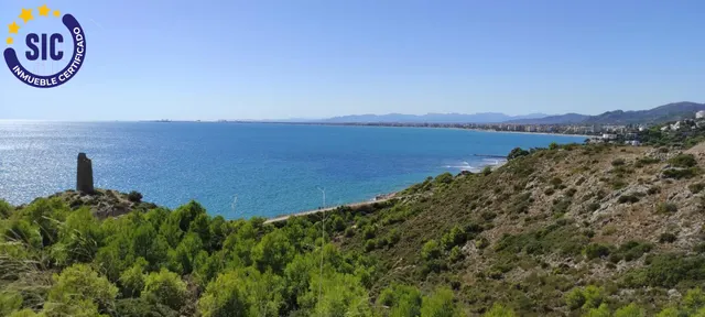 Parcela urbana con espectaculares vistas al mar — 2