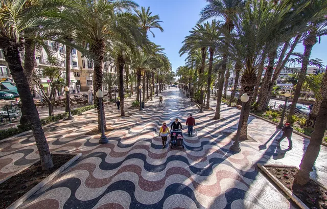 APARTAMENTO  A 700 METROS DEL MAR — 34