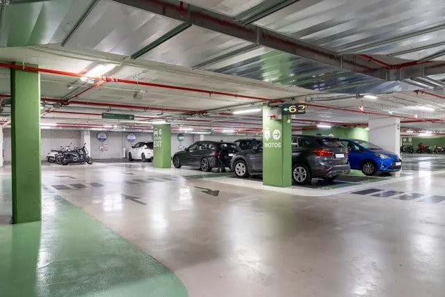 Parking 12m² en alquiler - Eixample — 8