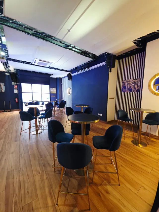 Traspaso de Bar de Copas en el Soho de Málaga — 17