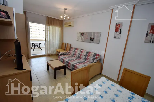 ACOGEDOR EN RESIDENCIAL CON PISCINA, GARAJE Y TERRAZA, TODO  - foto 2