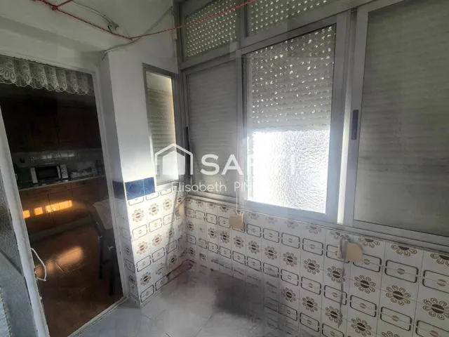 ¡Totalmente amueblado! Espacioso piso de 4 dorm. con gran terraza y lavadero en el centro de Montijo – ¡Todo exterior! — 19