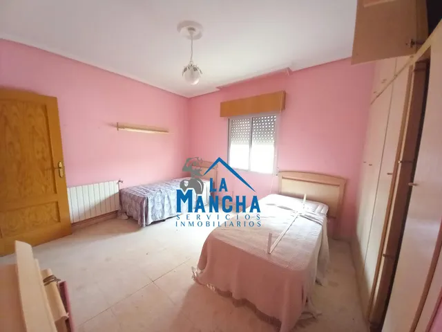 *95.000€* inmobiliaria la mancha vende preciosa casa de 3 habitaciones en el pueblo de Barrax ( Albacete ). — 23