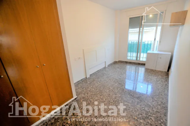 Excelente oportunidad en este amplio piso exterior con balcón, garaje y trastero — 20
