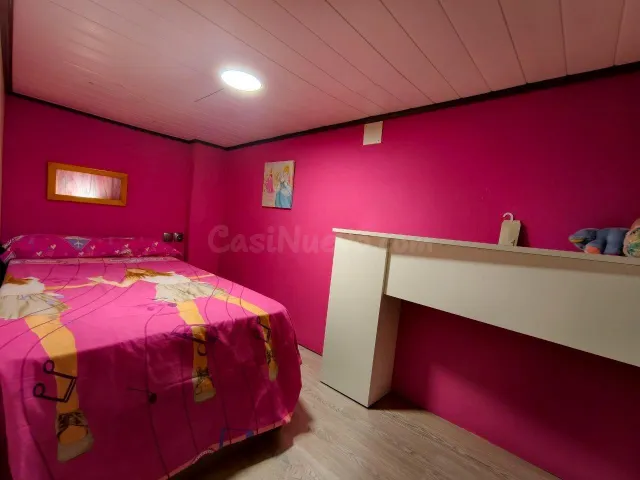 ESTUDIO CON ALTILLO QUE TIENE TRES DORMITORIOS Y GARAJE CERR - foto 4