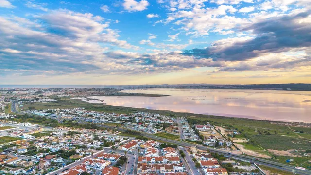CASA EN VENTA EN TORREVIEJA CON JARDIN PRIVADO Y ORIENTACION SUR — 23