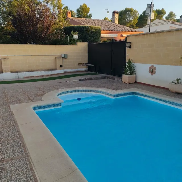 Casa 4 habitaciones 122m² en venta - Urbanización cañada verde — 2