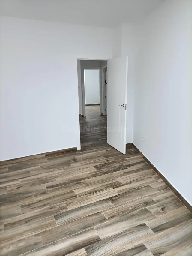 VIVIENDA CON PATIO Y COCHERA PRIVADA CERCA DEL PLACETÓN – ÁG - foto 3