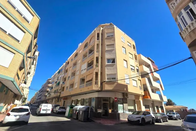 Apartamento de 2 dormitorios y 2 baños, a unos 300 metros de la Playa del Cura - Opcional: plaza aparcamiento — 31