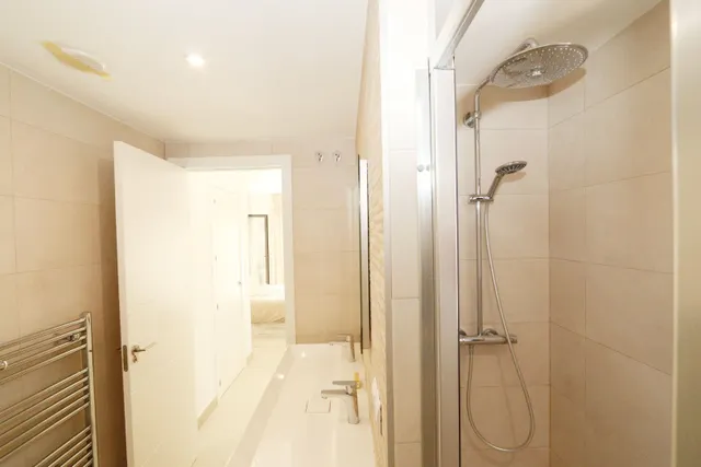 Villa 3 habitaciones 233m² en venta - La alberca — 42