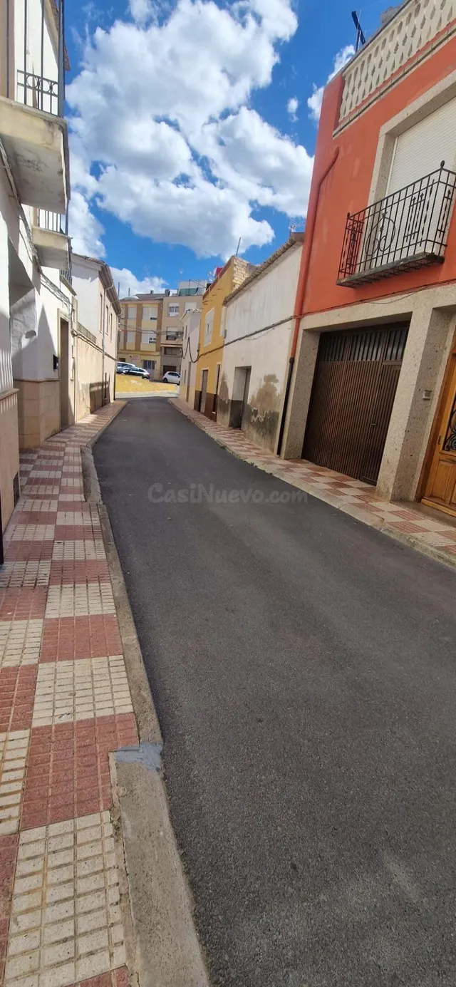 OPORTUNIDAD EN CASTALLA – CASA / SOLAR CÉNTRICO PARA REFORMA