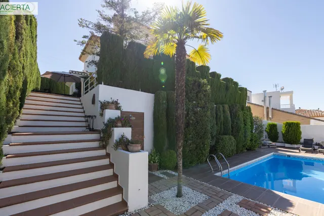 ✨ Espectacular chalet con piscina y vistas impresionantes - foto 5