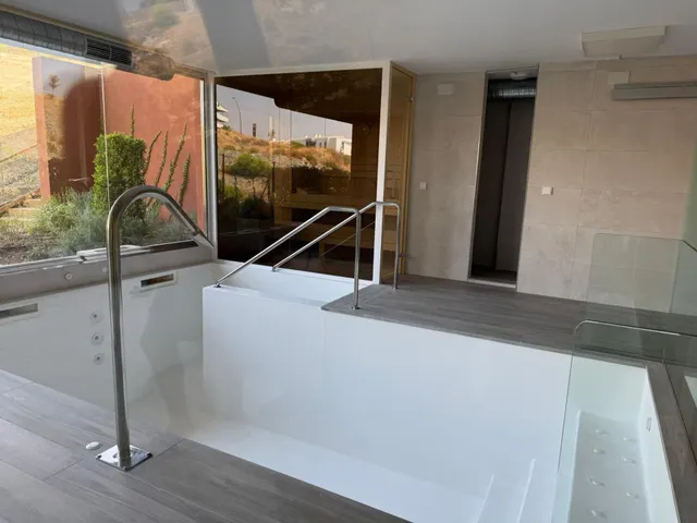 Exclusivo atico de lujo nuevo a estrenar en la prestigiosa urbanizacion el higueron — 37