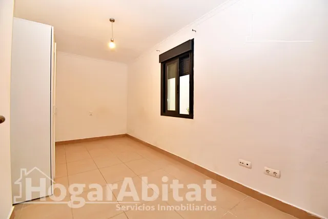 Espacio y libertad al aire libre en esta cómoda planta baja con terraza y patio — 25