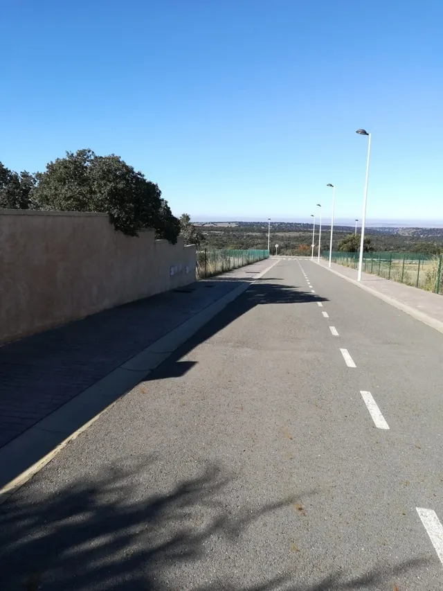Urbis te ofrece una parcela en venta en Cuatro Calzadas, Salamanca. — 3