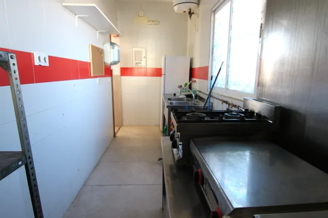 ¡OPORTUNIDAD EN COÍN! LOCAL COMERCIAL CON GRANDES POSIBILIDADES — 14