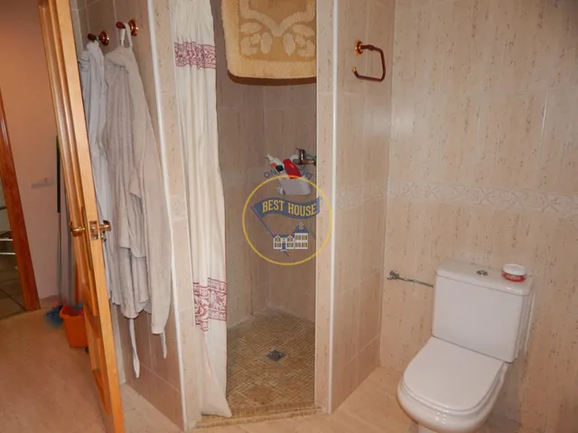 CHALET CON PISCINA Y VISTAS PRIVILEGIADAS. — 19