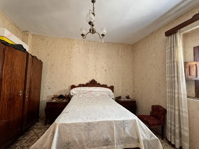 Casa con encanto en Carlet por 120.000 € | vigas de madera originales, patio y andana — 18