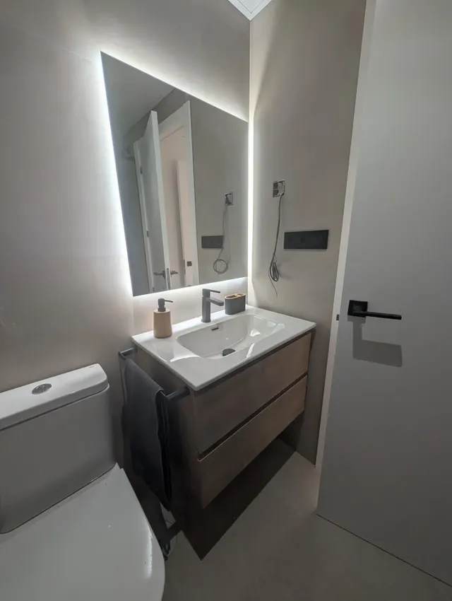 Espectacular piso a estrenar con 2 habitaciones, 2 baños y balcón. — 17