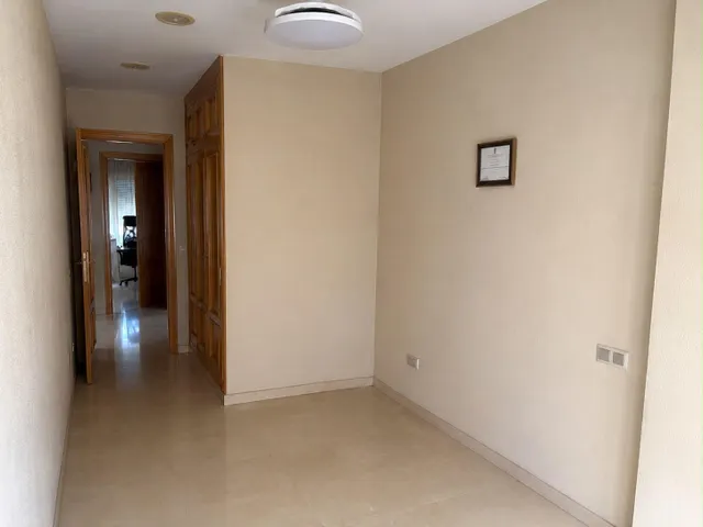 Espectacular piso de 144 m2 en jardines de medina, Almería — 19
