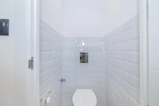 Venta 5 dormitorios. baño. aseo. reformado — 18