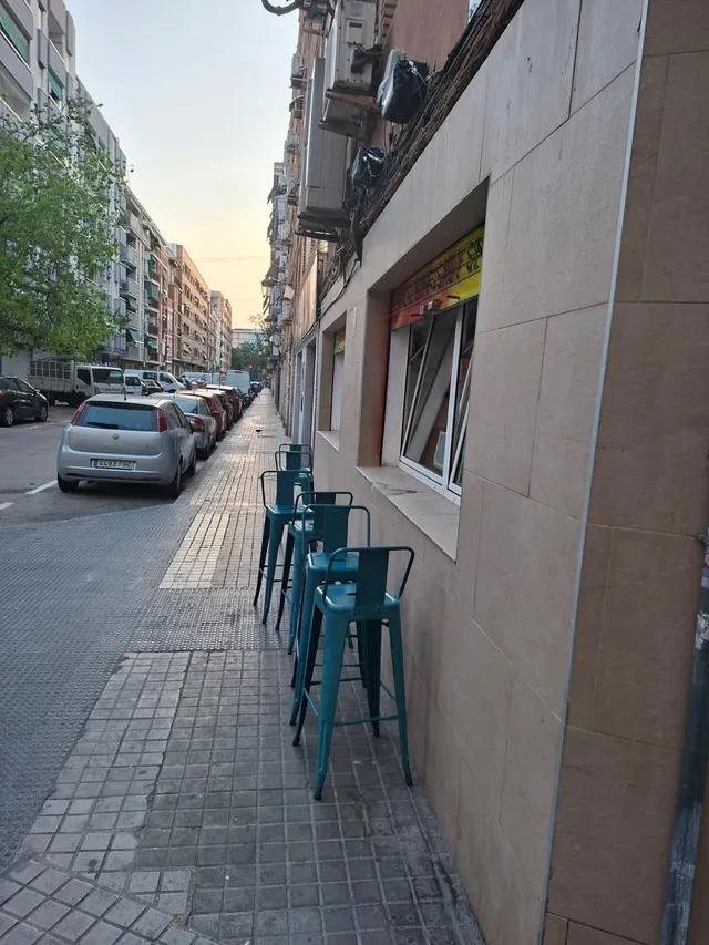 Traspasar un bar para trabajar y ganar: ¡aquí está! — 13