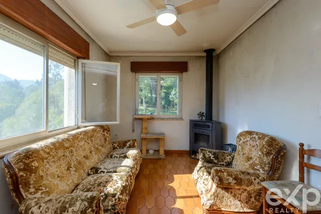 Casa con finca de 4.749 m2, cochera y granero en san martín del rey aurelio — 12
