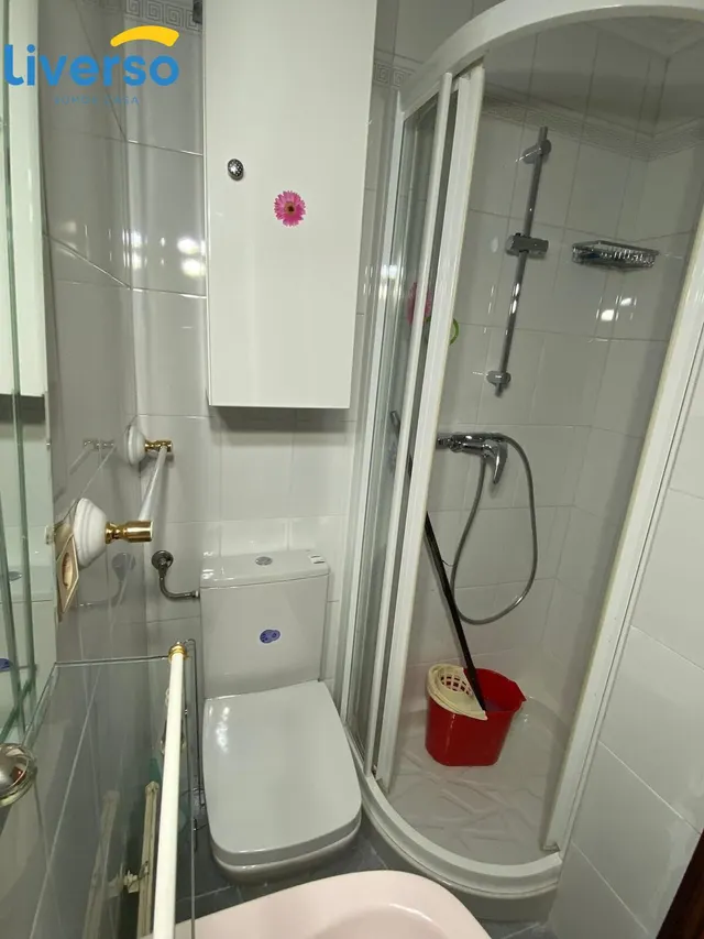 Se alquilan habitaciones, gastos pagados zona centro cerca de la Universidad Politécnica. — 11