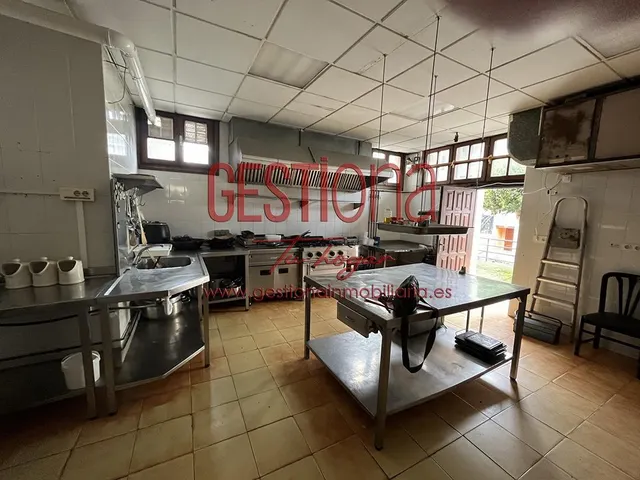 NEGOCIO DE RESTAURACIÓN EN NOJA — 26