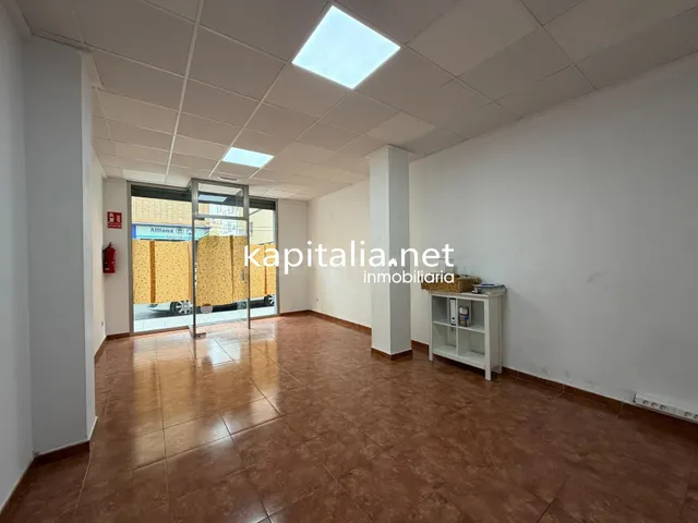 LOCAL EN EXCLUSIVA EN KAPITALIA EN PLENO CENTRO DE ONTINYENT - foto 2