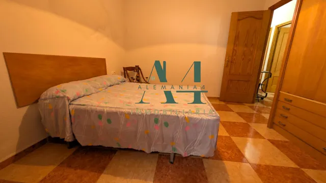 Oportunidad en Calle Parras — 11