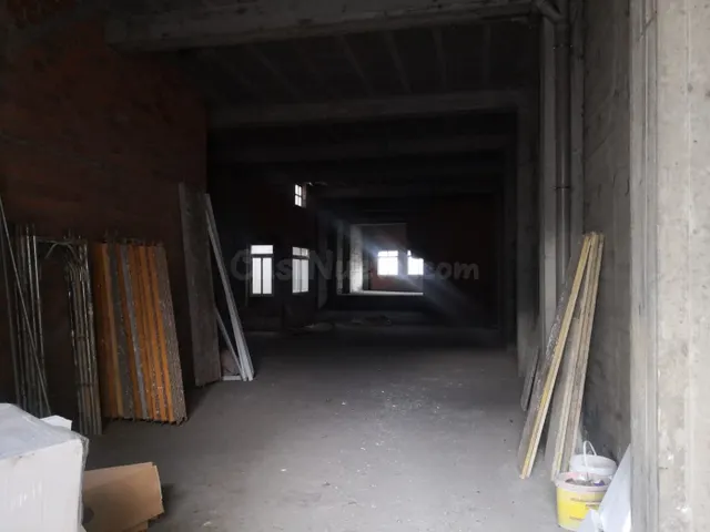 Bajo comercial En Vázquez de Parga - foto 3
