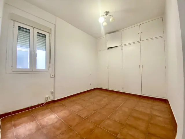 4 dormitorios y dos baños en zona centrica — 7