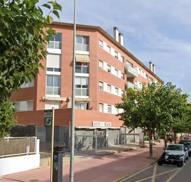 Plaza de aparcamiento en Fenals - foto 2