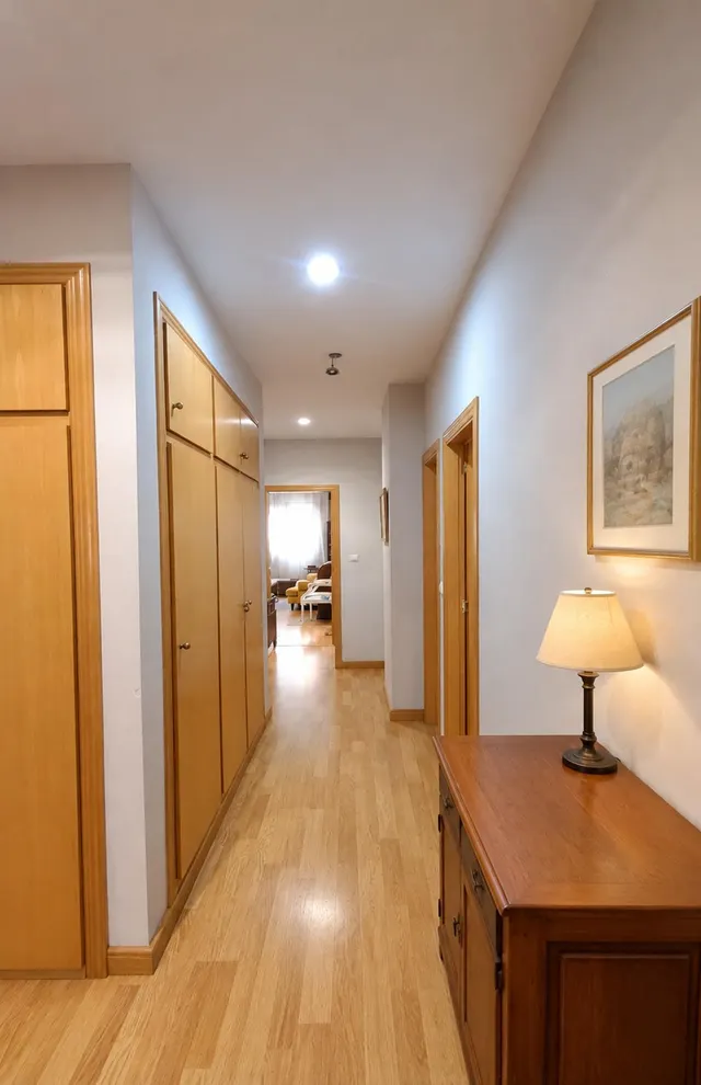 Planta baja de 131 m2 con terraza privada de más de 40 m2, garaje y 2 trasteros en Alicante — 22