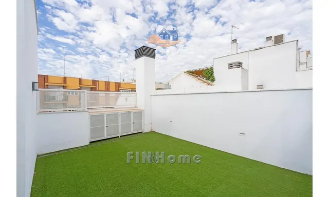 Ático de obra nueva en Triana con vistas a la Giralda | 345. - foto 5
