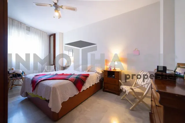 SE VEDE PISO EN PUERTO ALMERIA — 42