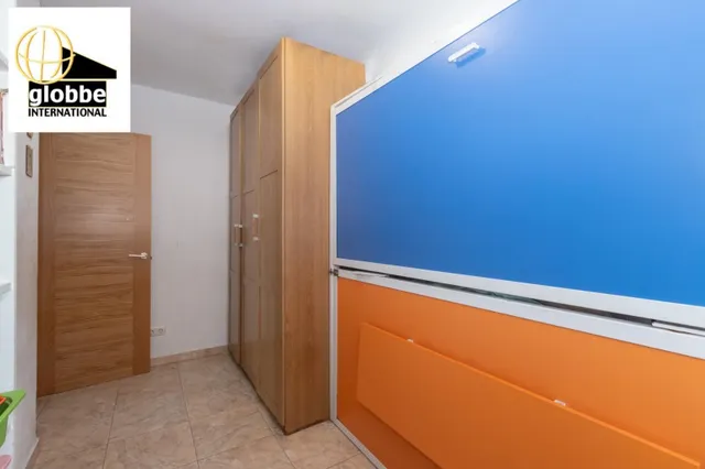 Piso Semi-Reformado a Pasos de la Playa en Huelin, Málaga — 33