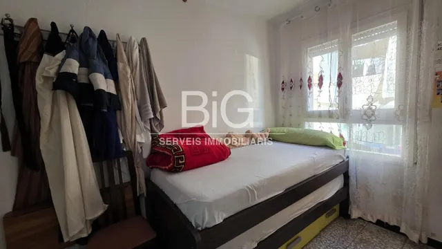 Piso en venta con inquilino en Rocafonda — 12