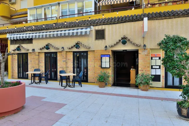 Restaurante con local en centro de Calpe