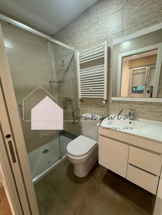 ALQUILER PLANTA BAJA CASA CON JARDÍN — 19