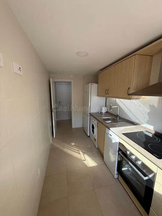 Acogedor Apartamento Reformado en el Corazón de Cambrils - foto 5