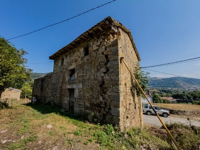588 m2 para crear un proyecto turístico único en Campoo - foto 4