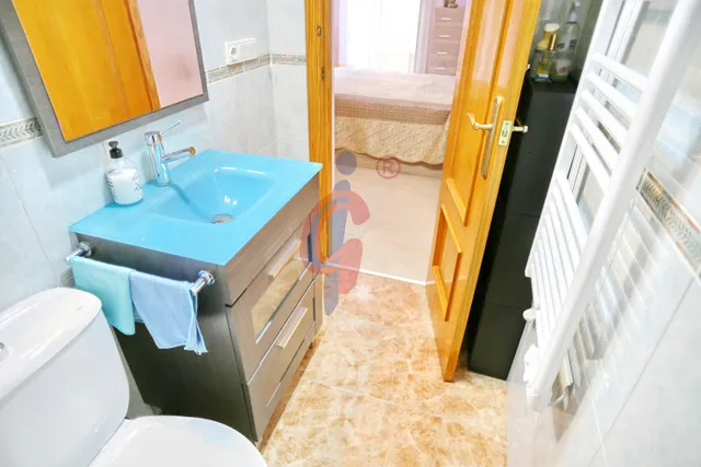 Piso de 3 dormitorios en venta en Guardamar del Segura, zona Mercadona, en esquina, con una gran terraza y vistas laterales al mar — 18