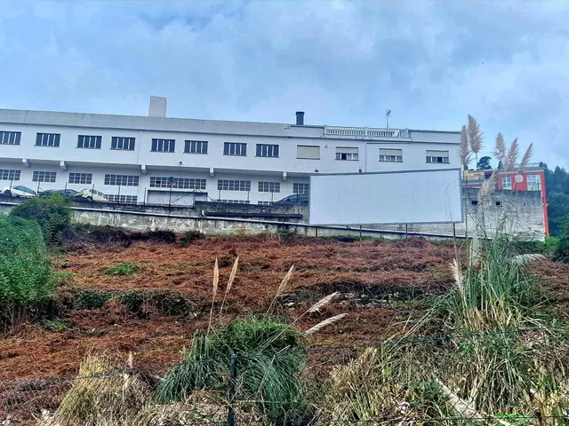 Solar en venta frente al puerto deportivo de Viveiro | proyecto para 40 viviendas — 8
