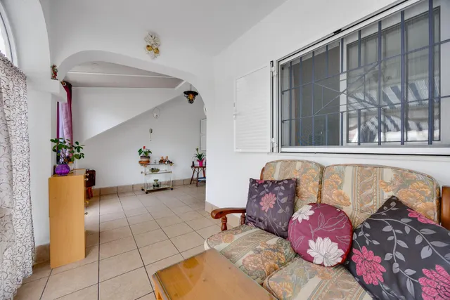 Bungalow de 2 dormitorios y piscina comunitaria en Orihuela Costa — 13
